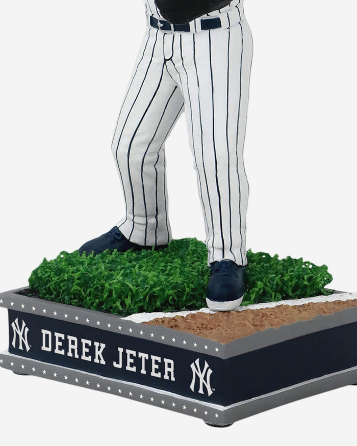 Derek Jeter New York Yankees Field Star Bobblehead FOCO - FOCO.com
