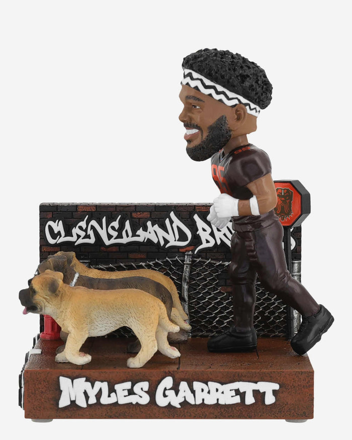 Myles Garrett Cleveland Browns Alpha Dog Alternate Uniform Bobblehead FOCO - FOCO.com