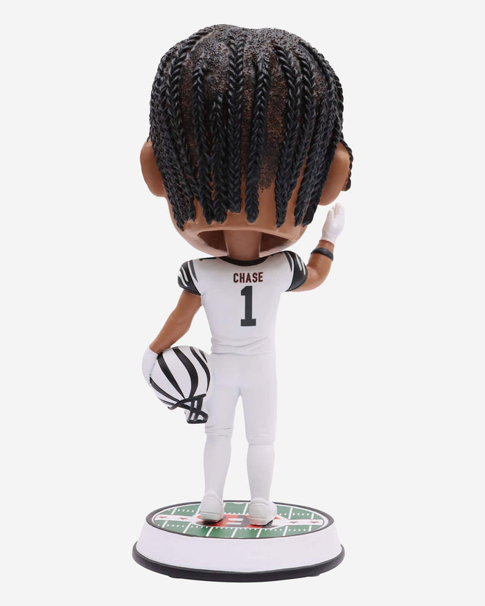 Ja'Marr Chase Cincinnati Bengals White Tiger Stripe Uniform Field Stripe Bighead Bobblehead FOCO - FOCO.com