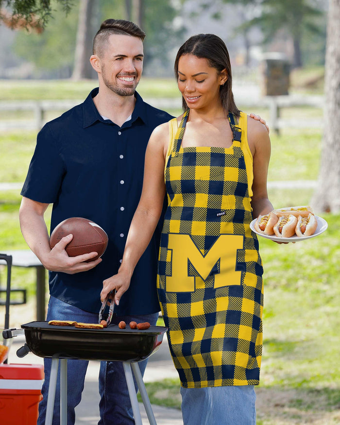 Michigan Wolverines Plaid Apron FOCO - FOCO.com