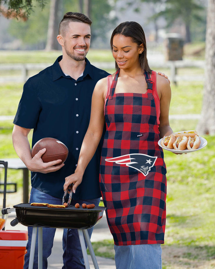 New England Patriots Plaid Apron FOCO - FOCO.com