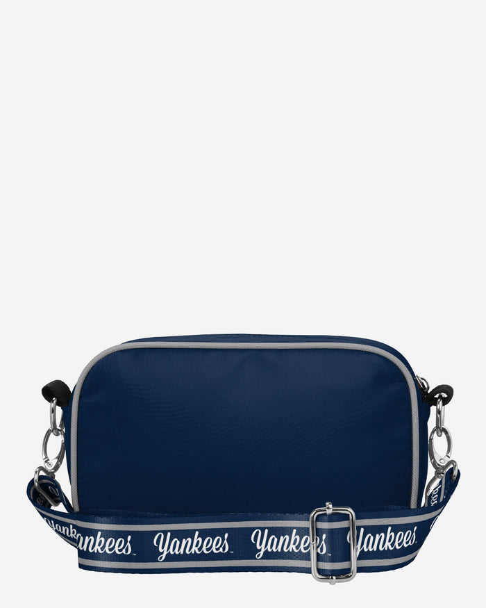 New York Yankees Team Logo Crossbody Bag FOCO - FOCO.com