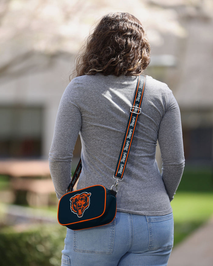 Chicago Bears Team Logo Crossbody Bag FOCO - FOCO.com