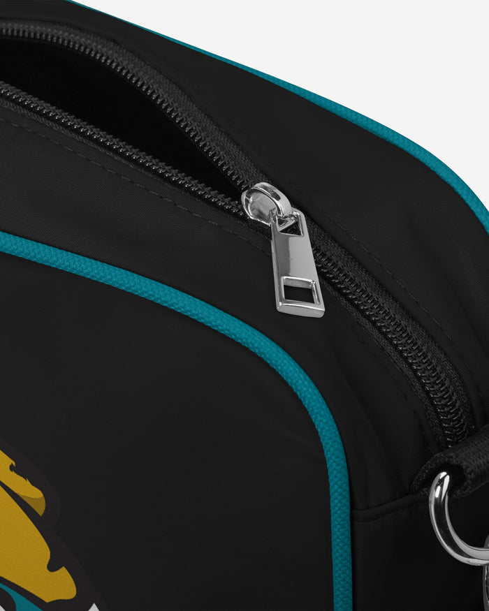 Jacksonville Jaguars Team Logo Crossbody Bag FOCO - FOCO.com