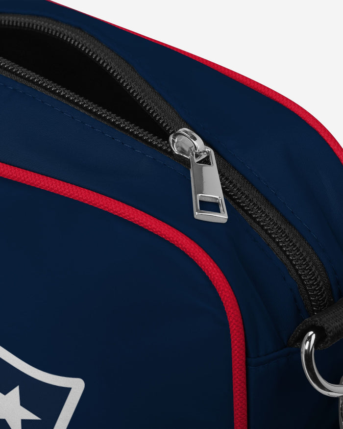 New England Patriots Team Logo Crossbody Bag FOCO - FOCO.com