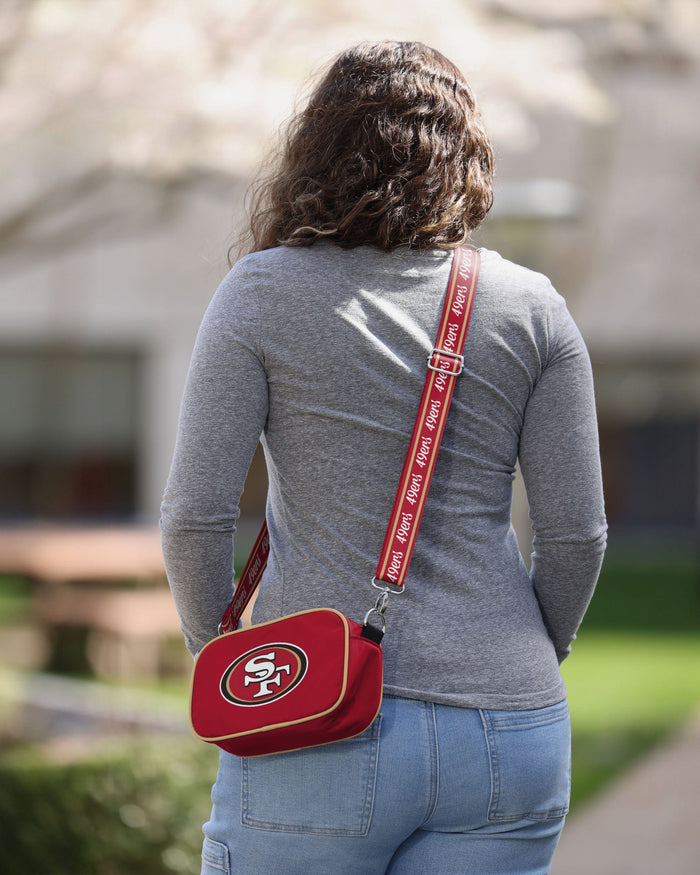 San Francisco 49ers Team Logo Crossbody Bag FOCO - FOCO.com