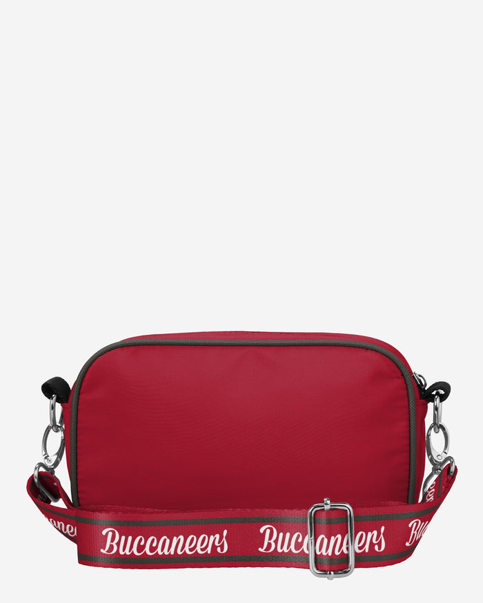 Tampa Bay Buccaneers Team Logo Crossbody Bag FOCO - FOCO.com