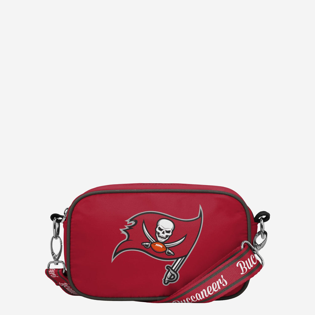 Tampa Bay Buccaneers Team Logo Crossbody Bag FOCO - FOCO.com