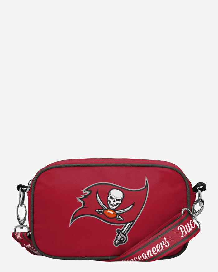 Tampa Bay Buccaneers Team Logo Crossbody Bag FOCO - FOCO.com