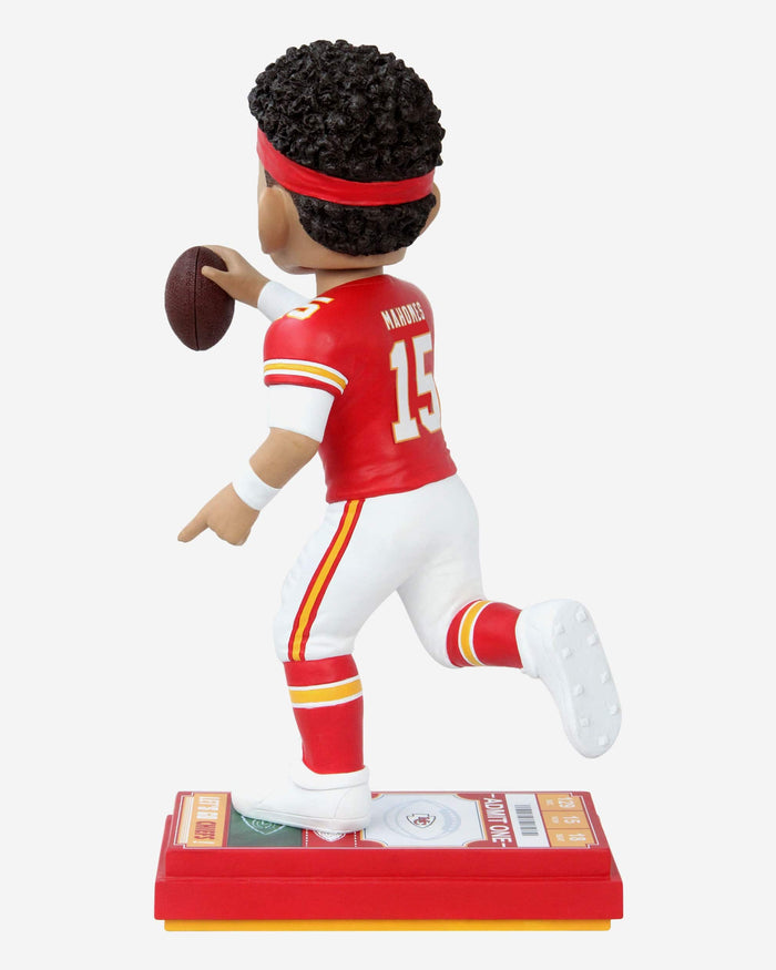 Patrick Mahomes Kansas City Chiefs Big Ticket 18 in Bobblehead FOCO - FOCO.com