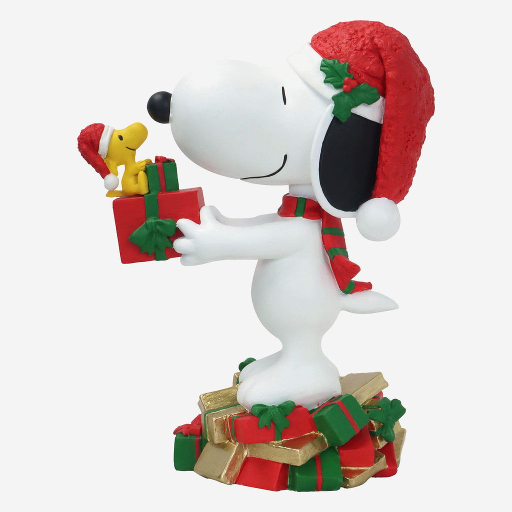 Snoopy & Woodstock Peanuts Christmas Presents Bobblehead FOCO - FOCO.com