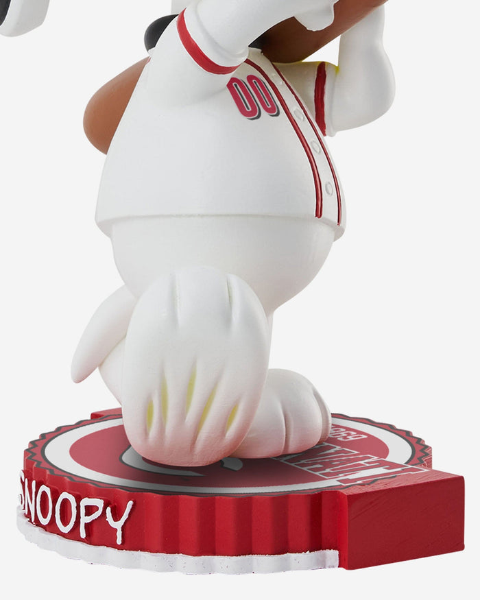 Cincinnati Reds Snoopy Peanuts Bighead Bobblehead FOCO - FOCO.com