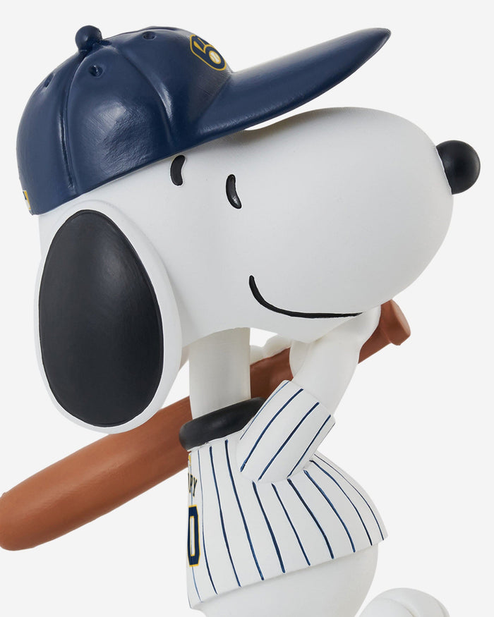 Milwaukee Brewers Snoopy Peanuts Bighead Bobblehead FOCO - FOCO.com