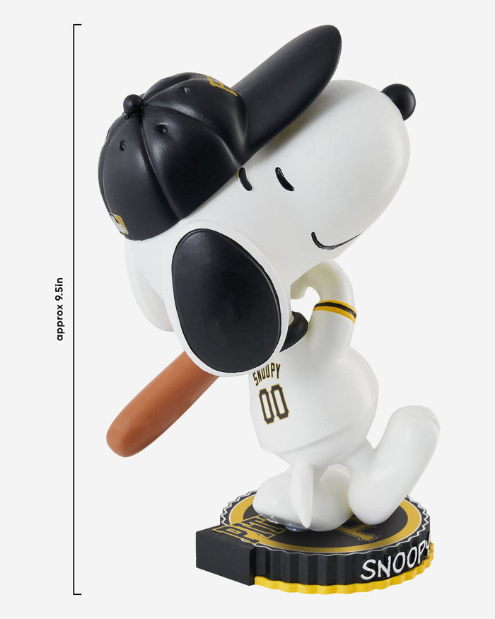 Pittsburgh Pirates Snoopy Peanuts Bighead Bobblehead FOCO - FOCO.com