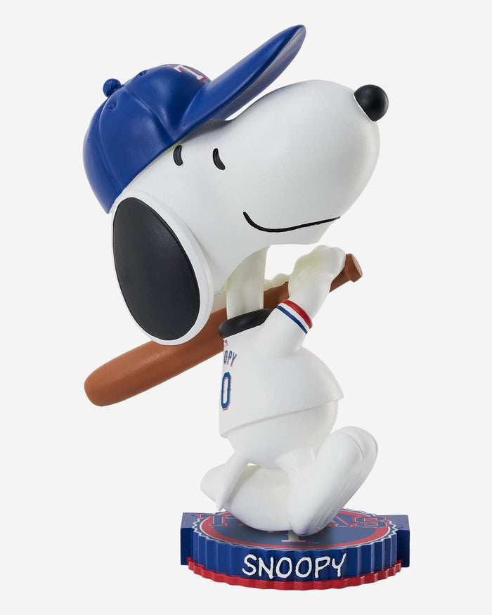 Texas Rangers Snoopy Peanuts Bighead Bobblehead FOCO - FOCO.com