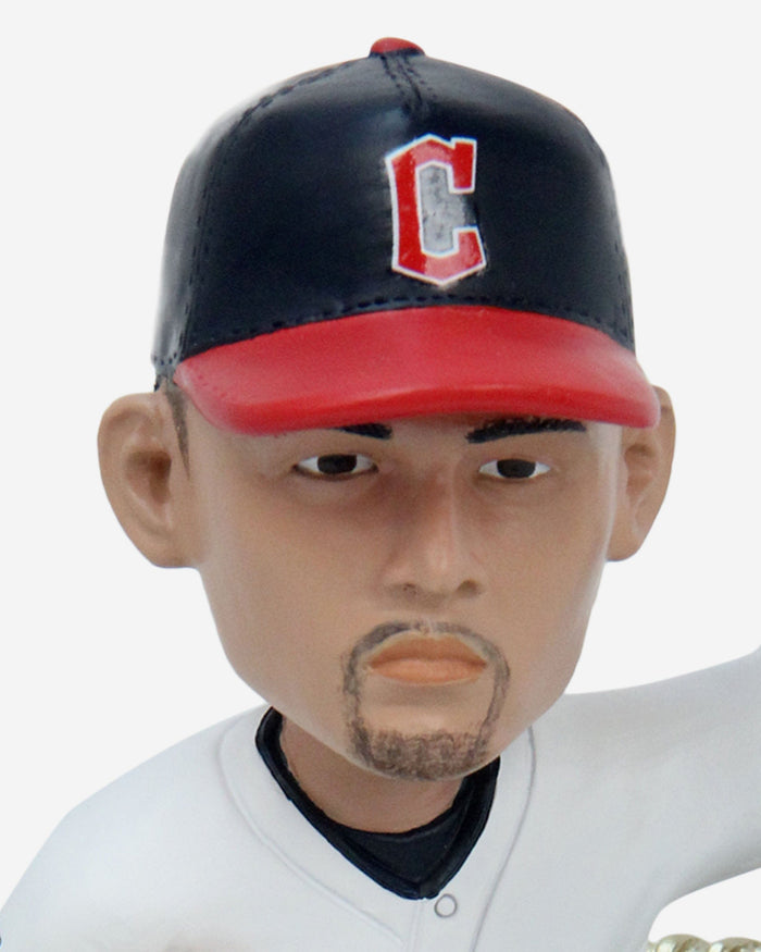 Steven Kwan Cleveland Guardians 2023 Gold Glove Bobblehead FOCO - FOCO.com