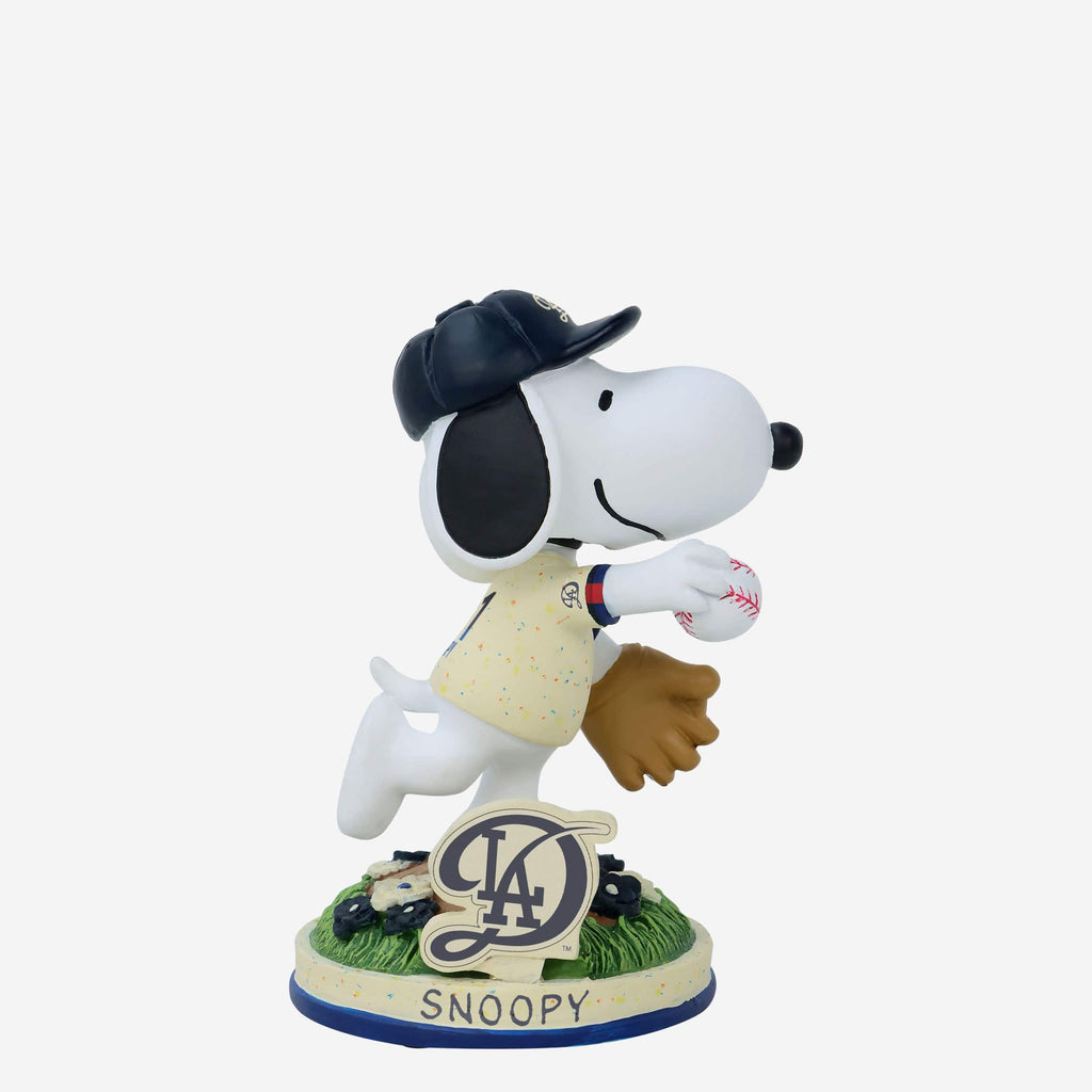 Los Angeles Dodgers Snoopy Peanuts City Connect Bobblehead FOCO - FOCO.com