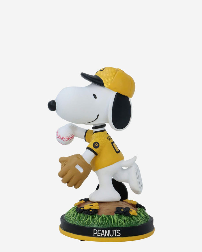 Pittsburgh Pirates Snoopy Peanuts City Connect Bobblehead FOCO - FOCO.com