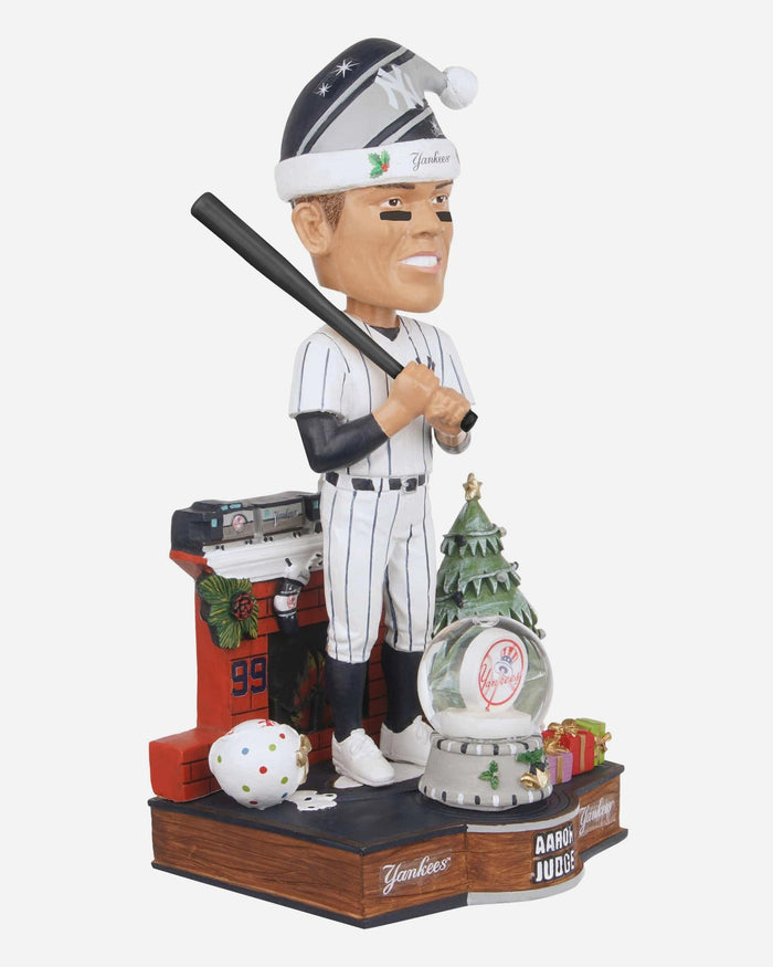 Aaron Judge New York Yankees Snow Globe Bobblehead FOCO - FOCO.com