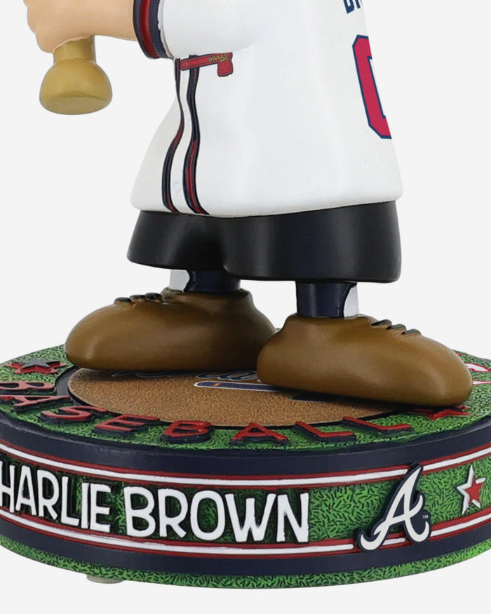 Atlanta Braves Charlie Brown Peanuts Batting Bighead Bobblehead FOCO - FOCO.com