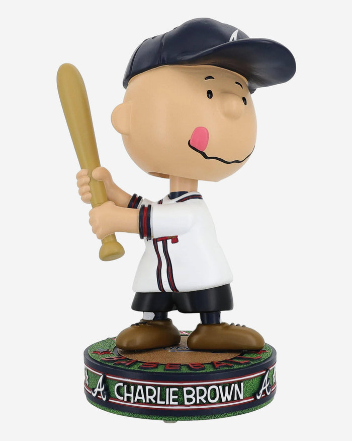 Atlanta Braves Charlie Brown Peanuts Batting Bighead Bobblehead FOCO - FOCO.com