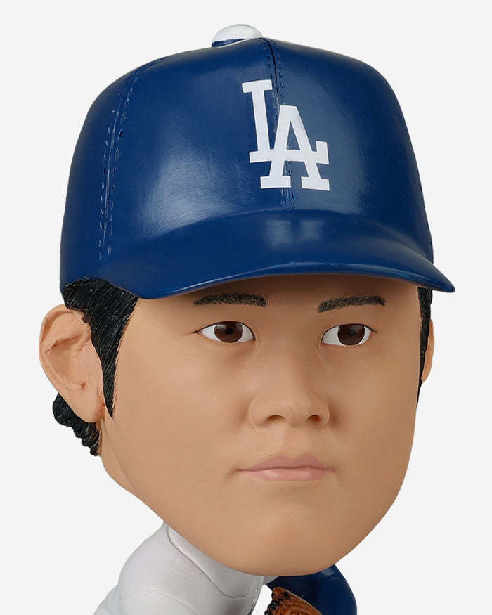 Shohei Ohtani Los Angeles Dodgers Pitcher LED Neon Bighead Bobblehead FOCO - FOCO.com