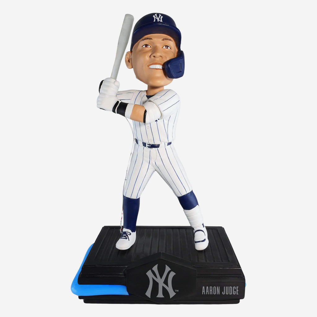 Aaron Judge New York Yankees 2026 Light Up Bat Bobblehead FOCO - FOCO.com