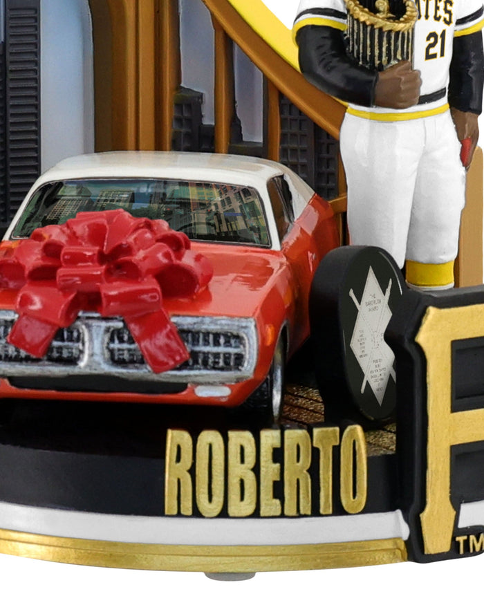 Roberto Clemente Pittsburgh Pirates 1971 World Series MVP Bobblehead FOCO - FOCO.com