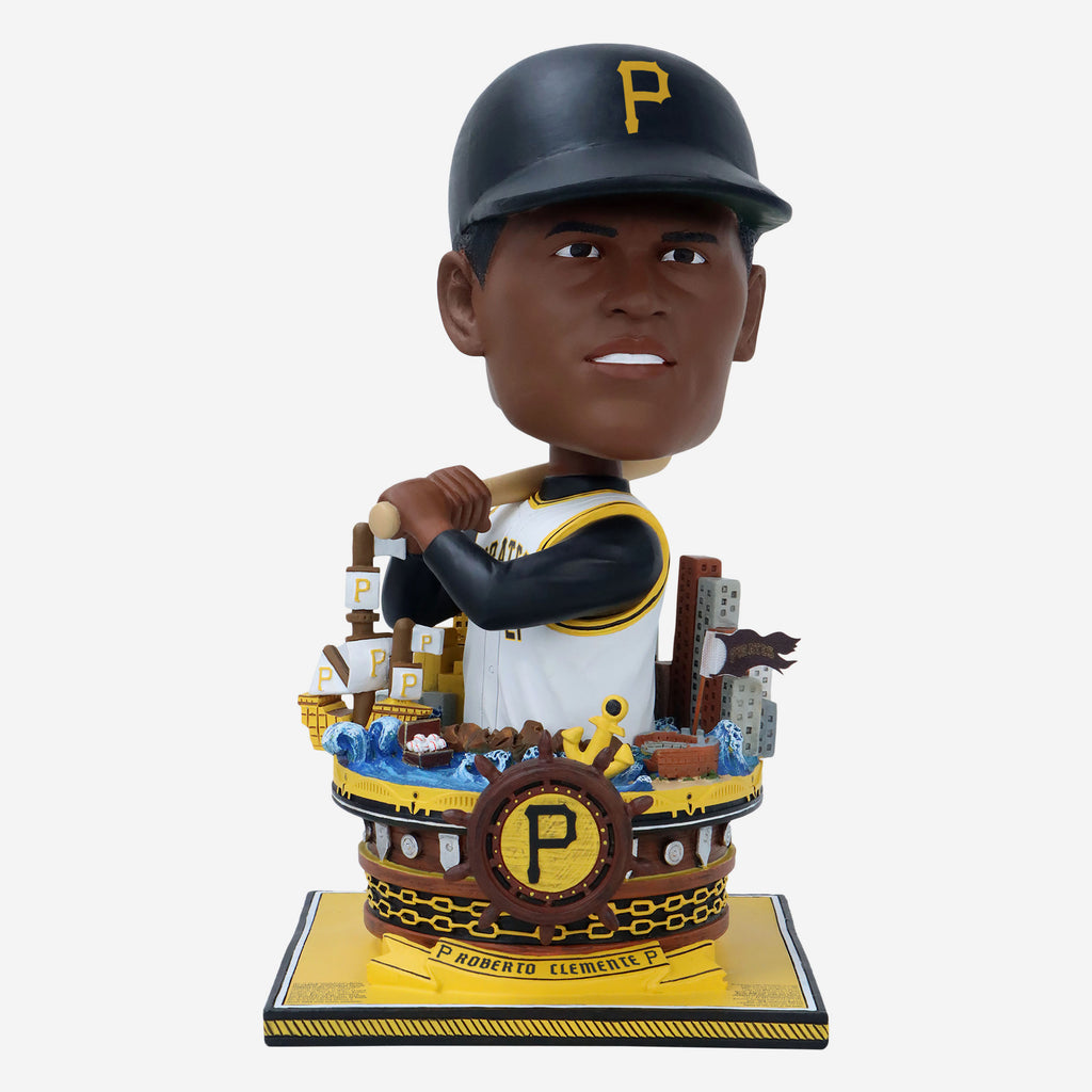 Roberto Clemente Pittsburgh Pirates Bust Bighead Bobblehead FOCO - FOCO.com