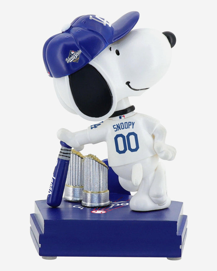 Snoopy Los Angeles Dodgers 2025 Back To Back World Series Champions Peanuts Trophy Bobblehead FOCO - FOCO.com