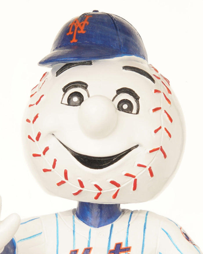 Mr Met New York Mets Claw Machine Mascot Bobblehead FOCO - FOCO.com