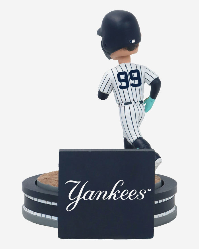 Aaron Judge New York Yankees Home Run Spinner Mini Bobblehead Scene FOCO - FOCO.com