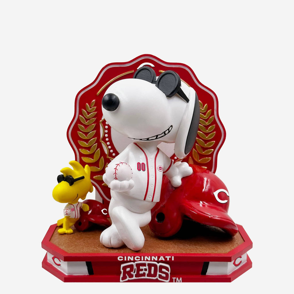 Cincinnati Reds Snoopy & Woodstock Joe Cool Peanuts Dual Bobblehead FOCO - FOCO.com