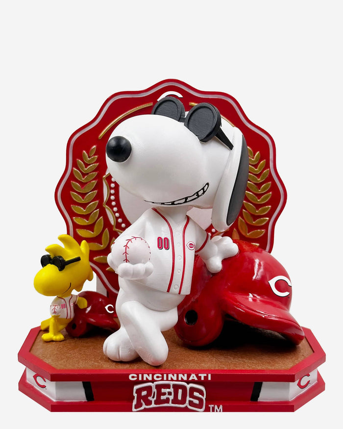 Cincinnati Reds Snoopy & Woodstock Joe Cool Peanuts Dual Bobblehead FOCO - FOCO.com