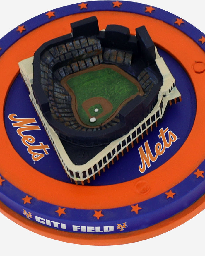 Pete Alonso New York Mets Magnetic Stadium Base Bobblehead FOCO - FOCO.com