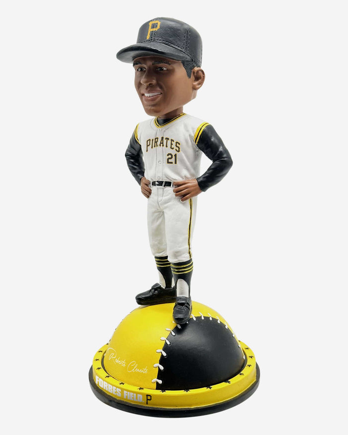 Roberto Clemente Pittsburgh Pirates Magnetic Stadium Base Bobblehead FOCO - FOCO.com