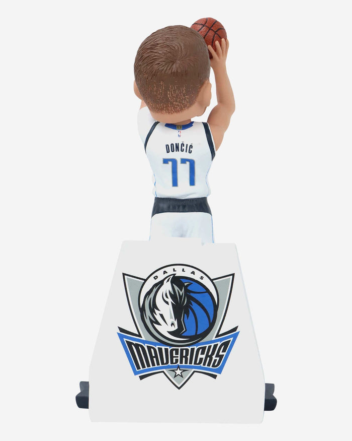 Luka Doncic Dallas Mavericks 2024 Points Per Game Leader Bobblehead FOCO - FOCO.com