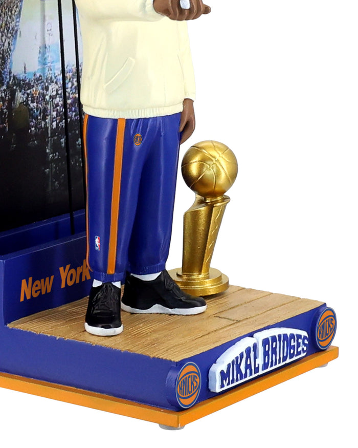 Mikal Bridges New York Knicks Raising the Banner Bobblehead FOCO - FOCO.com
