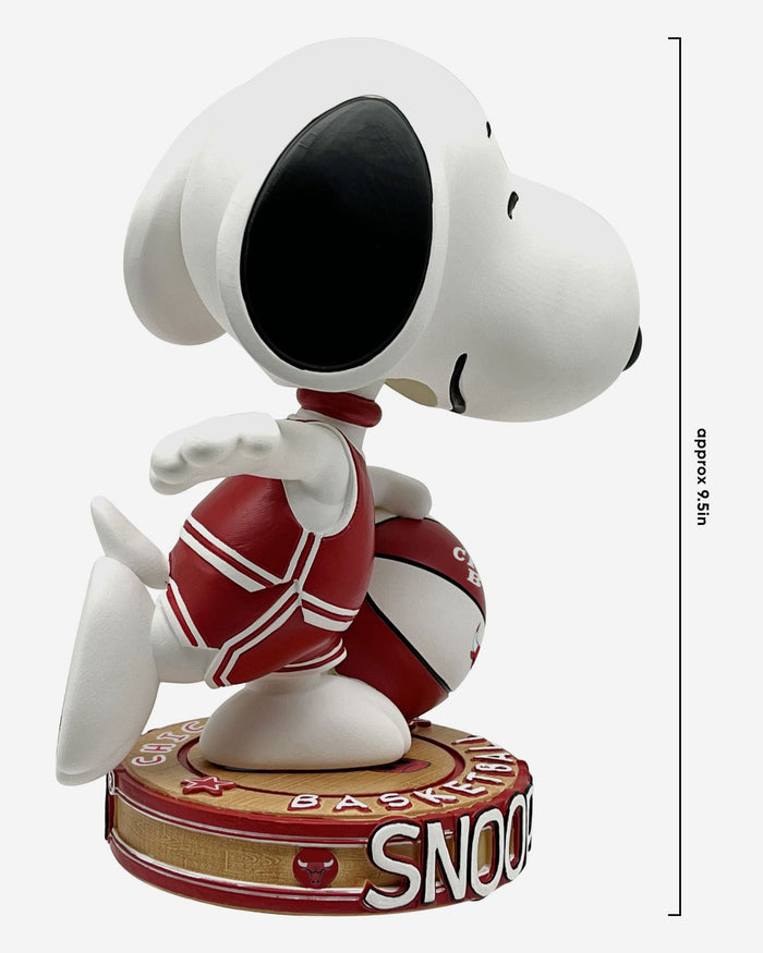 Chicago Bulls Snoopy Peanuts Bighead Bobblehead FOCO - FOCO.com