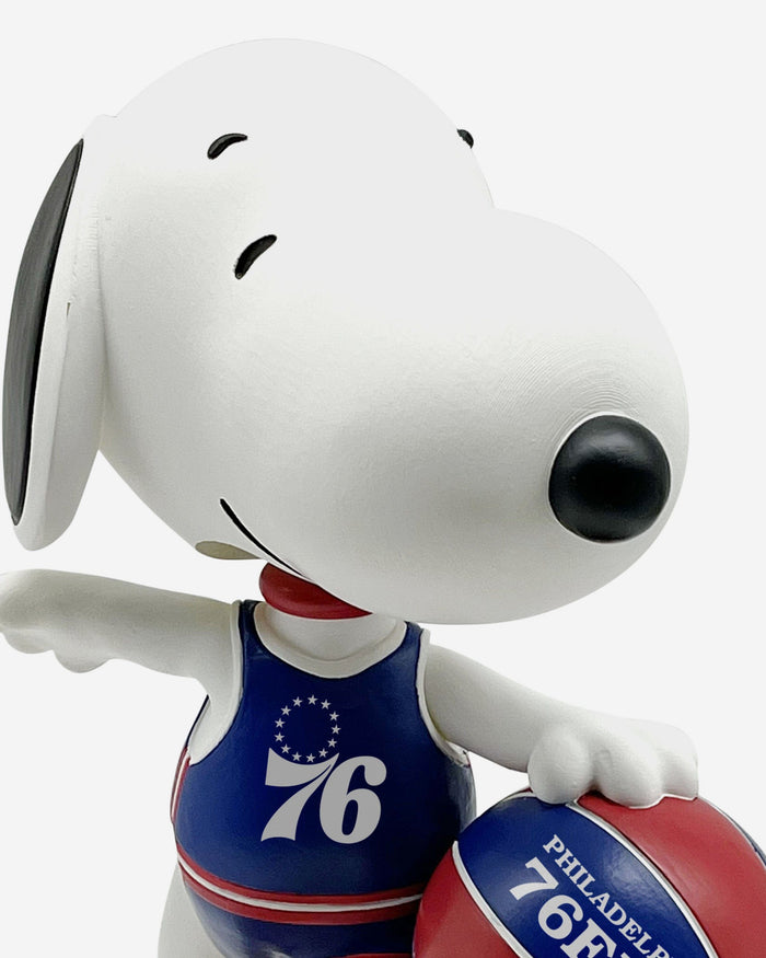 Philadelphia 76ers Snoopy Peanuts Bighead Bobblehead FOCO - FOCO.com