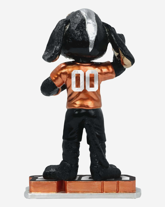 Smokey Tennessee Volunteers Electroplated Edition Bobblehead FOCO - FOCO.com