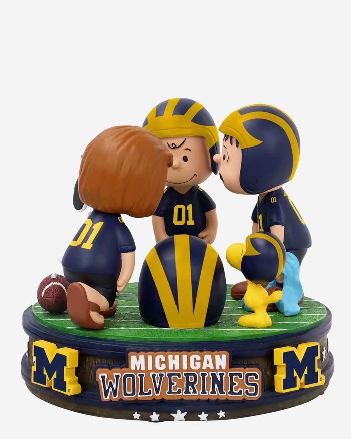 Michigan Wolverines Peanuts Huddle Mini Bobblehead Scene FOCO - FOCO.com