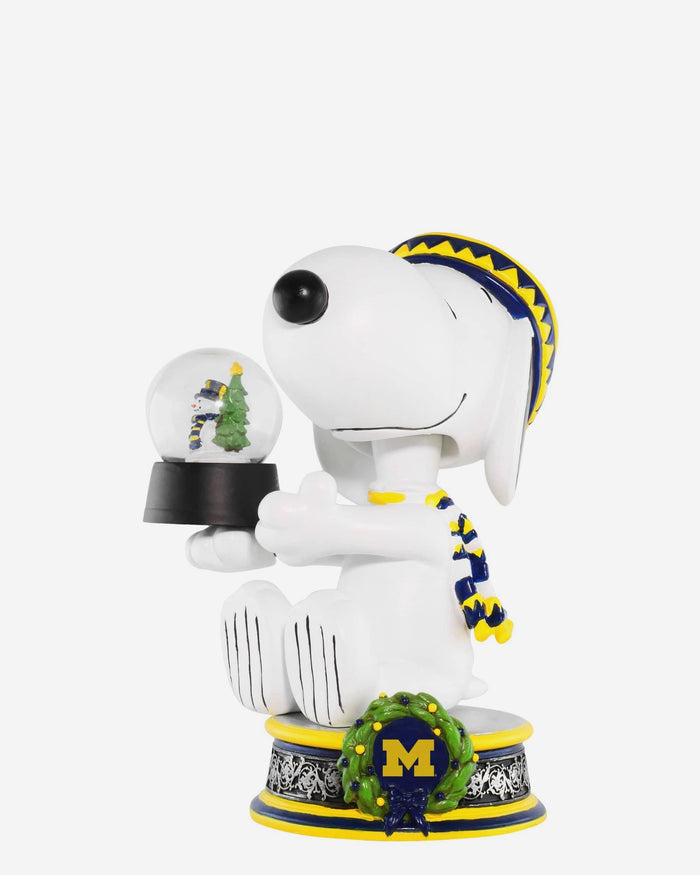 Michigan Wolverines Snoopy Peanuts Snow Globe Bobblehead FOCO - FOCO.com