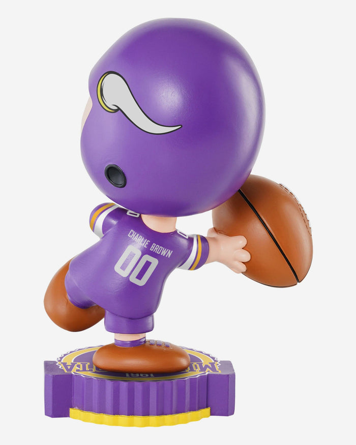 Minnesota Vikings Charlie Brown Peanuts Bighead Bobblehead FOCO - FOCO.com