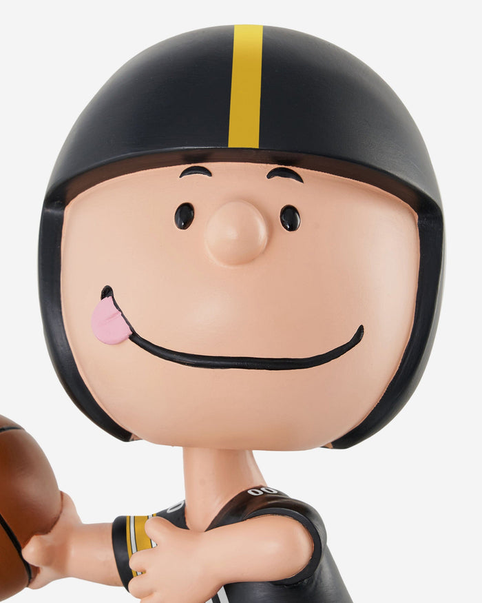 Pittsburgh Steelers Charlie Brown Peanuts Bighead Bobblehead FOCO - FOCO.com