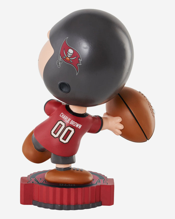 Tampa Bay Buccaneers Charlie Brown Peanuts Bighead Bobblehead FOCO - FOCO.com