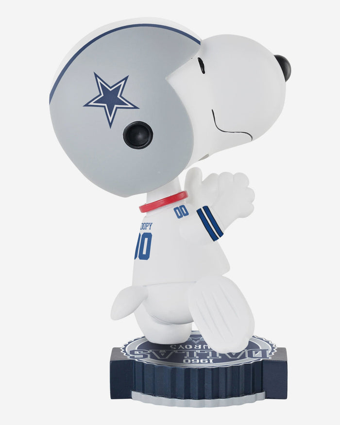 Dallas Cowboys Snoopy Peanuts Bighead Bobblehead FOCO - FOCO.com