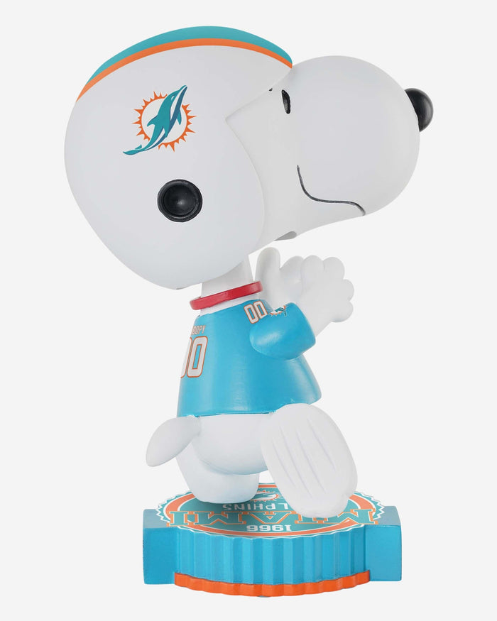 Miami Dolphins Snoopy Peanuts Bighead Bobblehead FOCO - FOCO.com