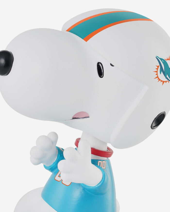 Miami Dolphins Snoopy Peanuts Bighead Bobblehead FOCO - FOCO.com