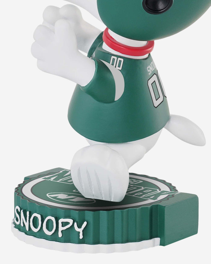 New York Jets Snoopy Peanuts Bighead Bobblehead FOCO - FOCO.com